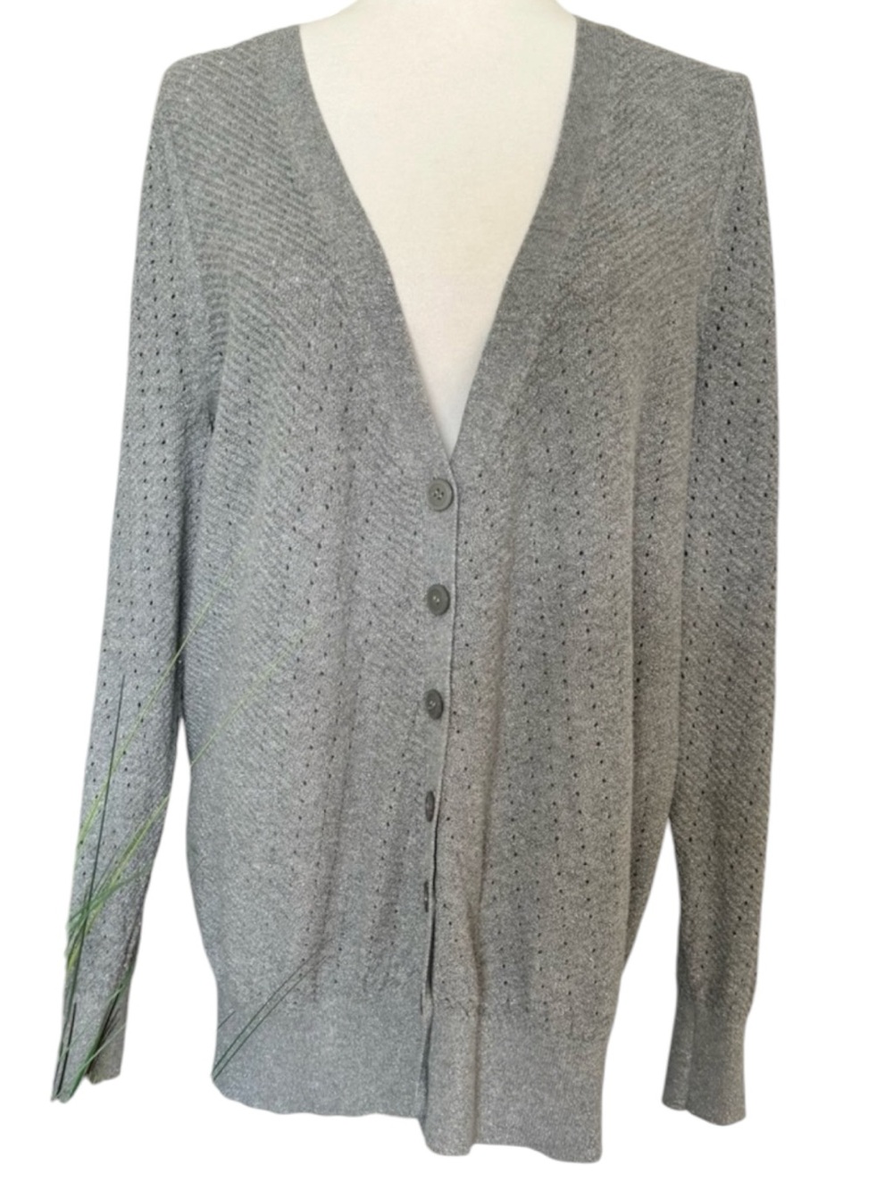 LANE BRYANT V-Neck Sparkly Silver Cardigan Sweater in Gray/Silver Size 18/20 - Picture 3 of 11
